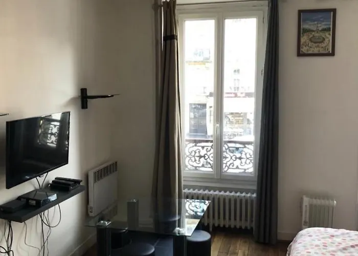 14 * Париж